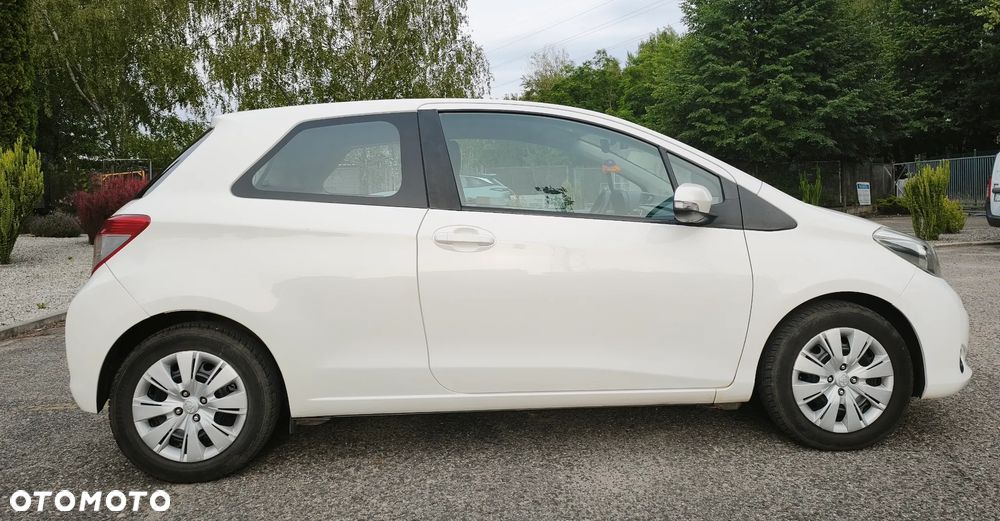 Toyota Yaris 1.0 Luna EU5 - 3