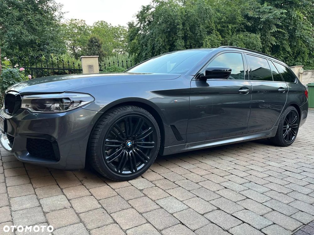 BMW Seria 5 M550d xDrive Touring - 4
