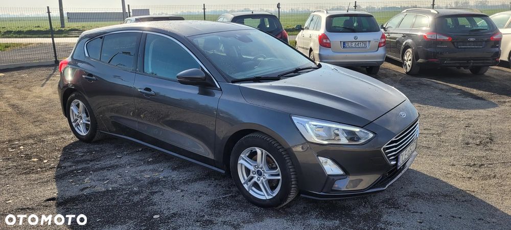 Ford Focus 1.0 EcoBoost Titanium - 3