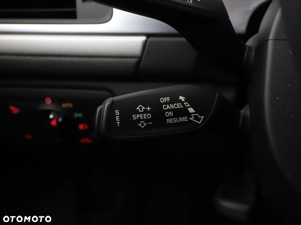 Audi A6 Avant 2.0 TDI ultra S tronic - 29