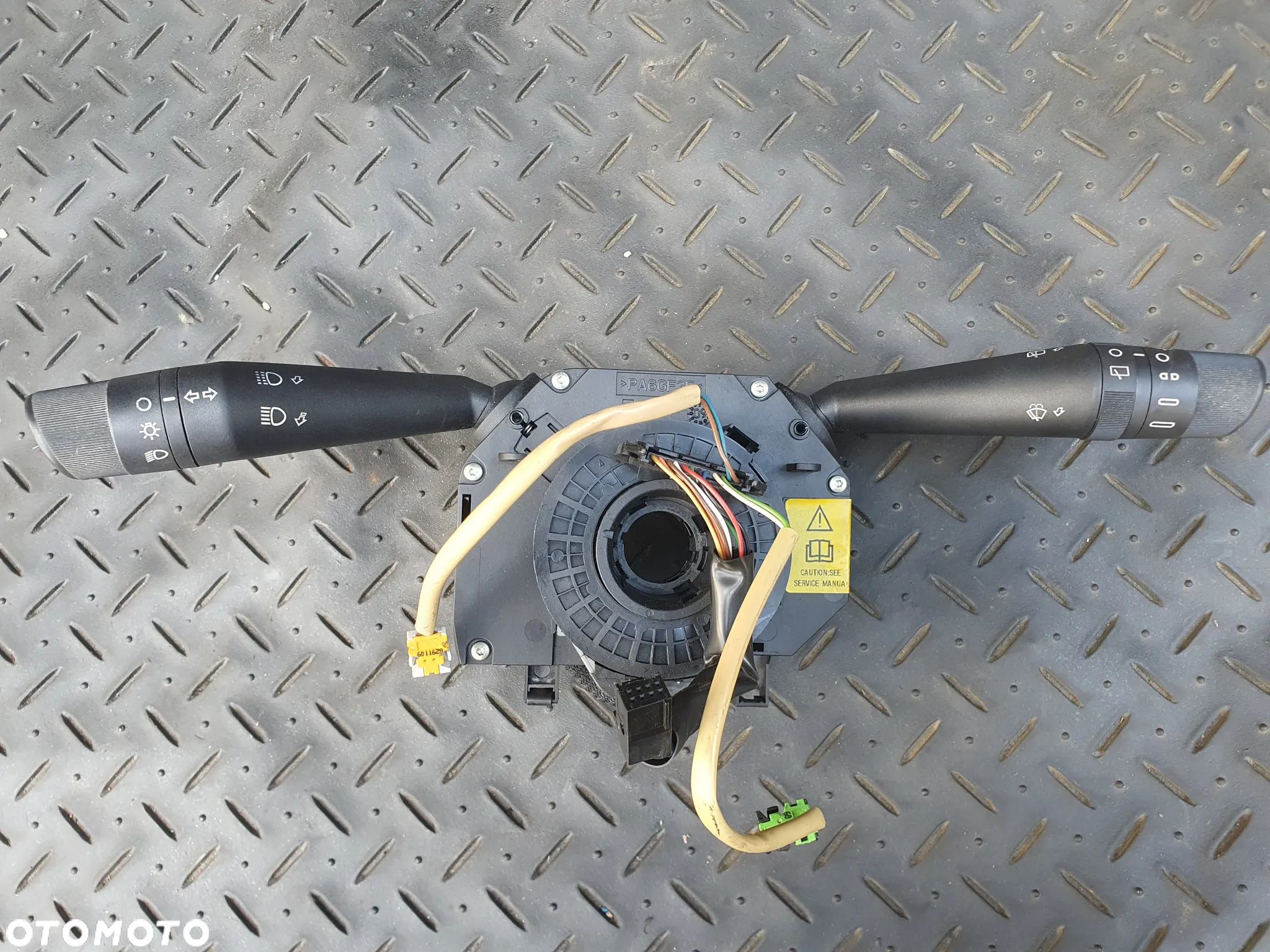 PRZEŁĄCZNIK ZESPOLONY TAŚMA FIAT GRANDE PUNTO EVO 7354719360 09-12 - 1