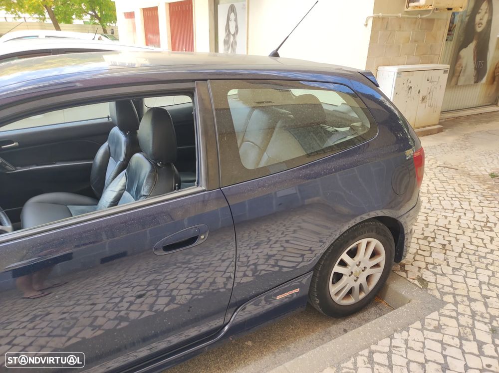 Honda Civic 1.6 ES Exclusive - 2