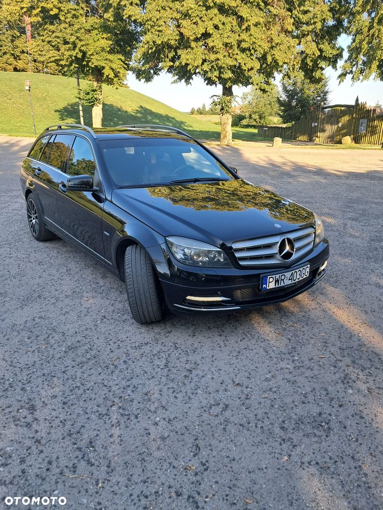 Mercedes-Benz Klasa C 220 CDI DPF Automatik BlueEFFICIENCY Avantgarde - 14