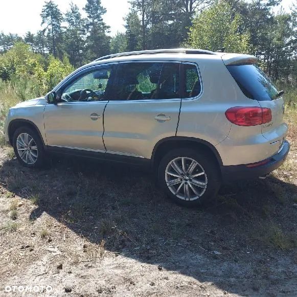 Volkswagen Tiguan - 1