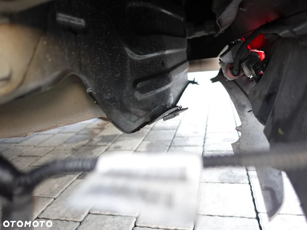 Peugeot 208 PureTech 100 EAT8 Active Pack - 13