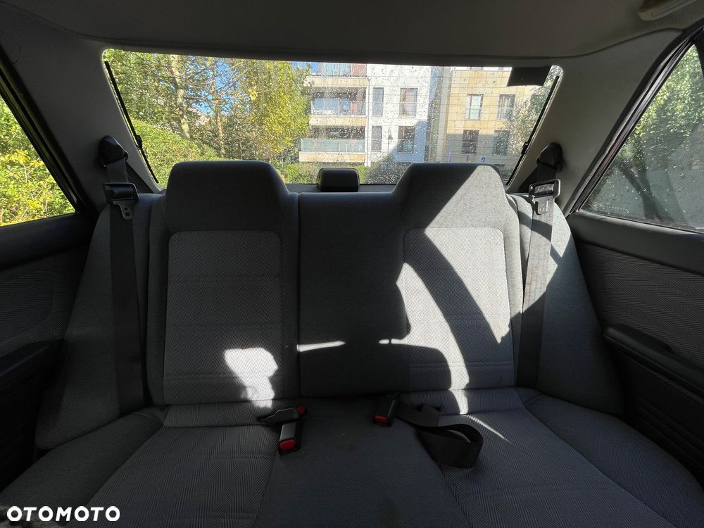 Mazda Protege - 10