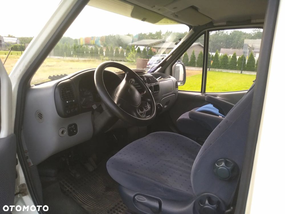 Ford Transit - 10
