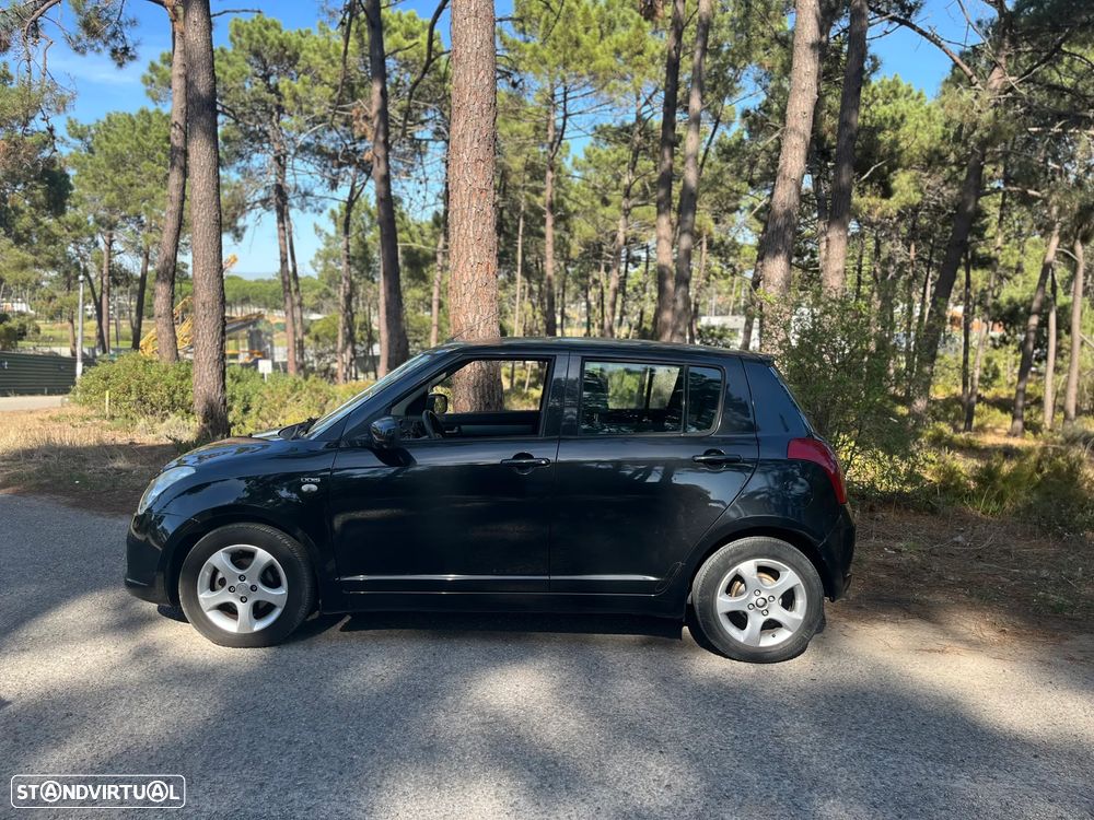 Suzuki Swift - 3