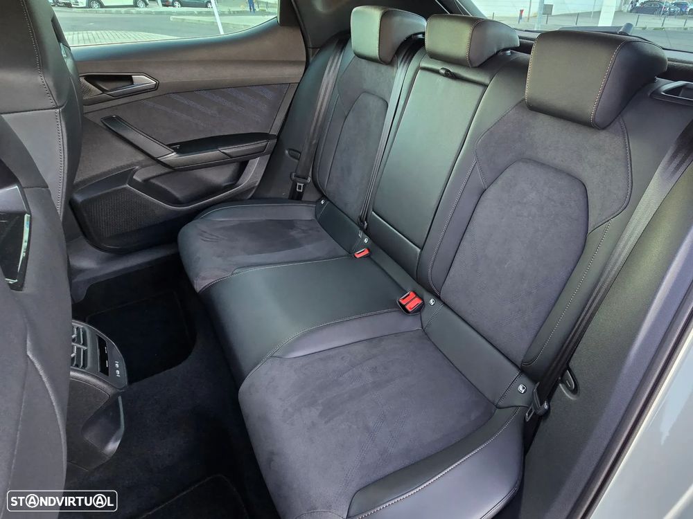 Cupra Leon 1.5 eTSI DSG - 38