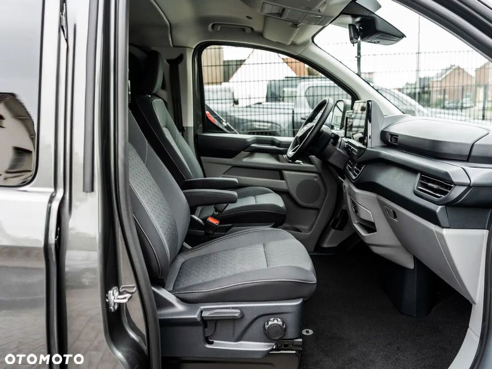 Ford Transit Custom - 11