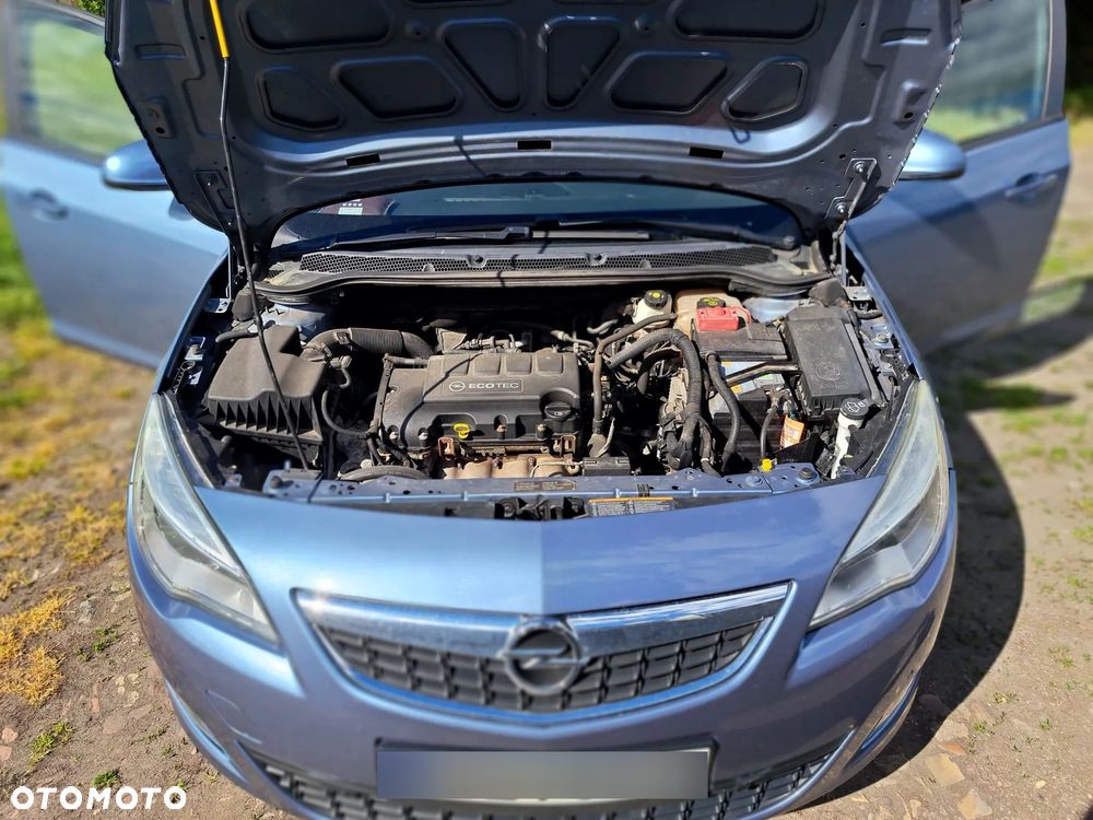 Opel Astra 1.4 Cosmo - 8