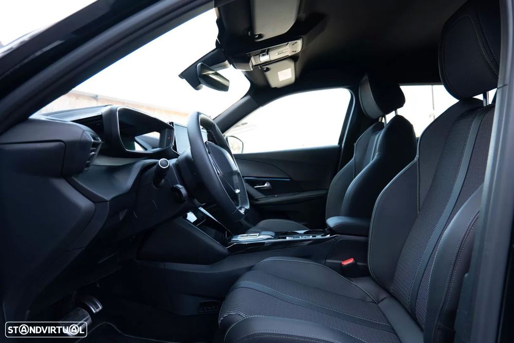 Peugeot e-2008 50 kWh GT Line - 11