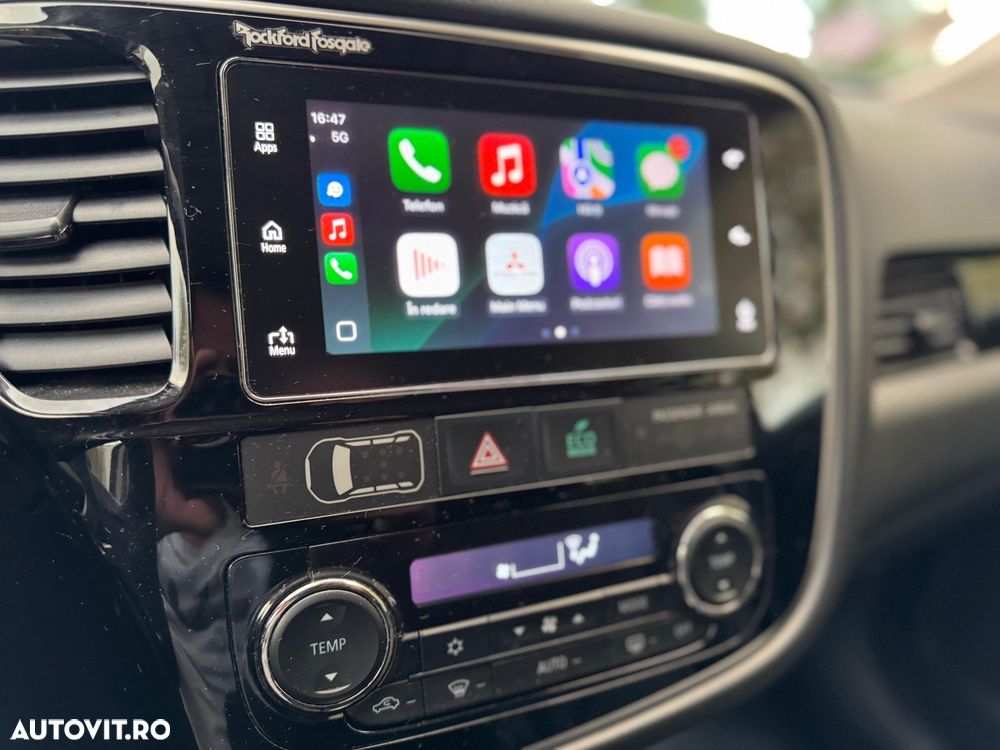 Mitsubishi Outlander - 12