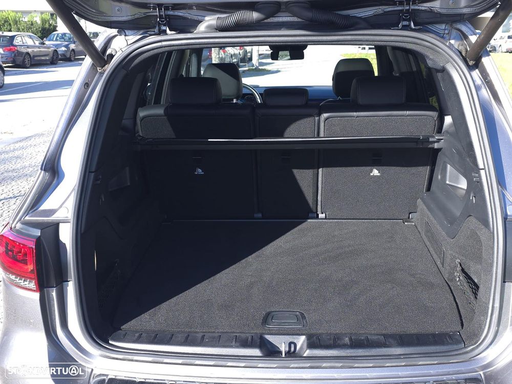 Mercedes-Benz EQB 300 4Matic AMG Line - 25