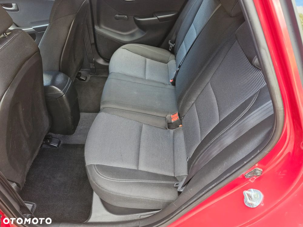 Hyundai i30 1.4 Intro Edition - 8