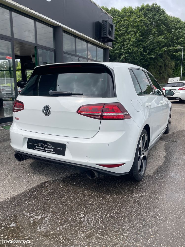VW Golf 2.0 TSi GTi DSG Performance - 4