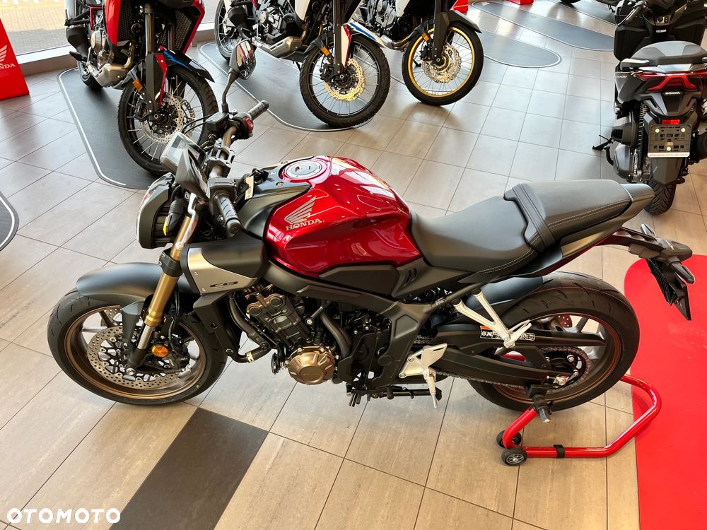 Honda CB - 10