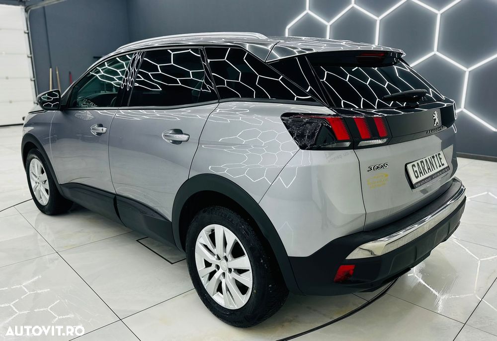 Peugeot 3008 1.2 PureTech Turbo S&S Active - 4