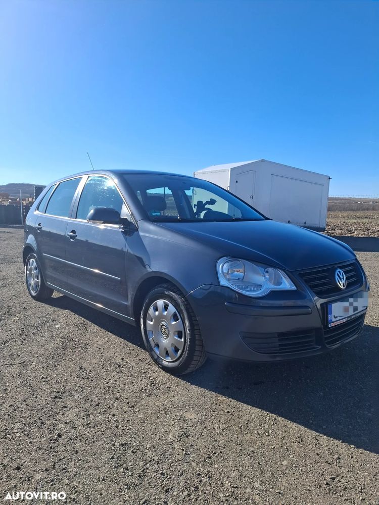 Volkswagen Polo - 2