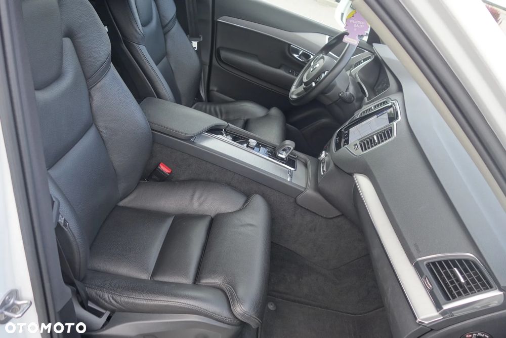 Volvo XC 90 B5 D AWD Momentum 7os - 10