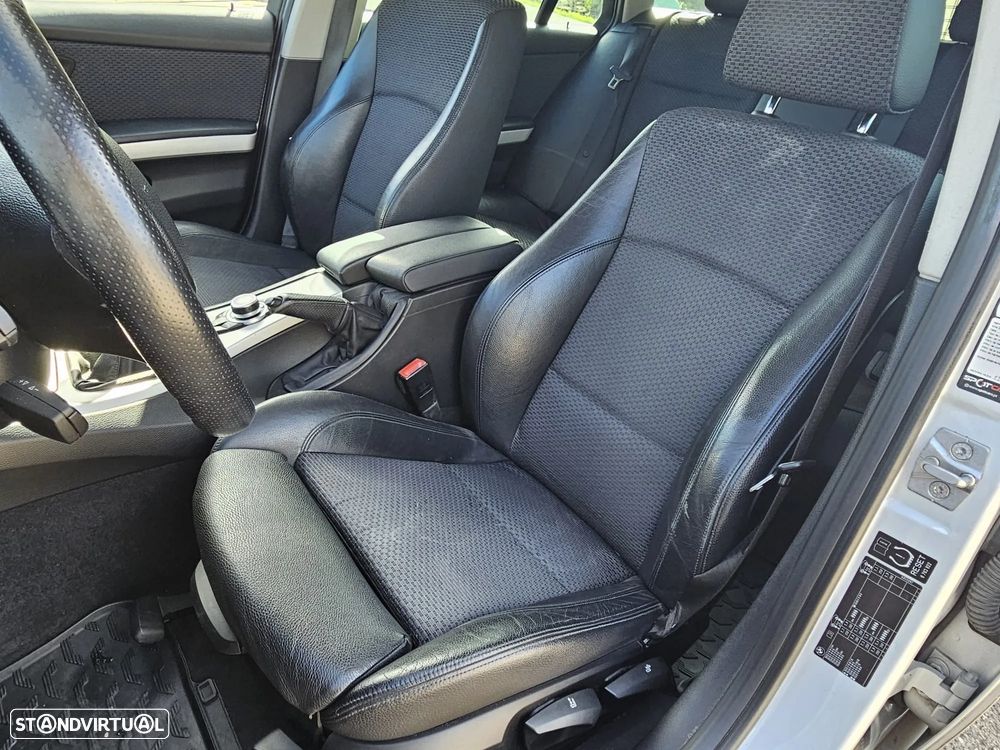 BMW 320 d Touring LifeStyle - 15