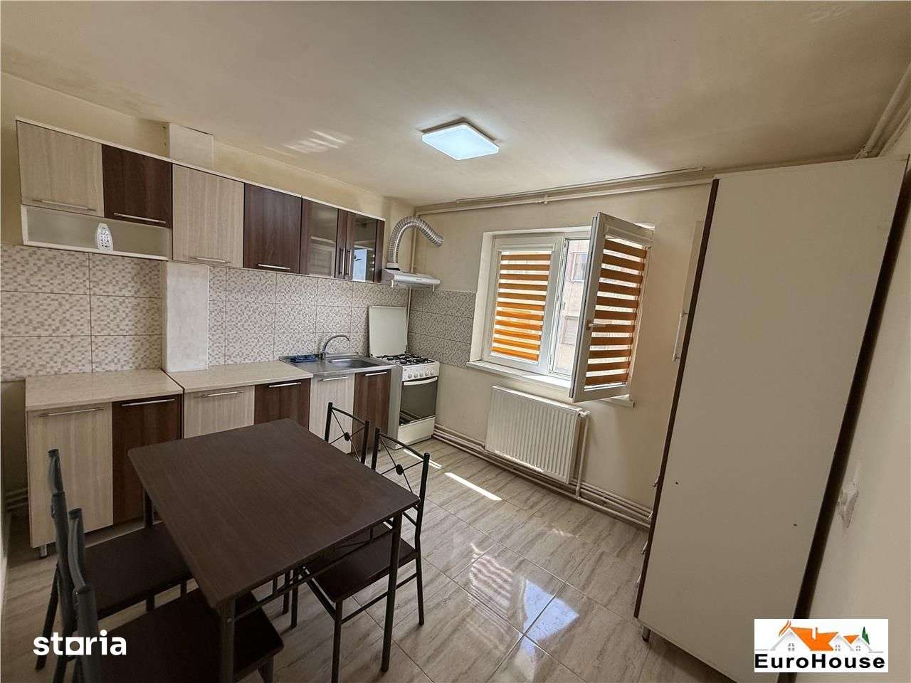 Garsoniera De Vanzare , 40mp , Etaj 1 , Zona Ampoi — fotografia 3