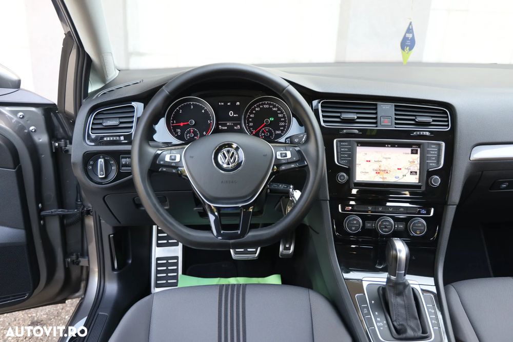 Volkswagen Golf 1.6 TDI DPF BMT DSG Comfortline - 6
