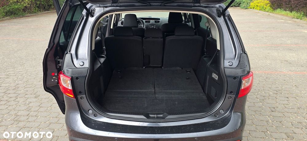 Mazda 5 - 9