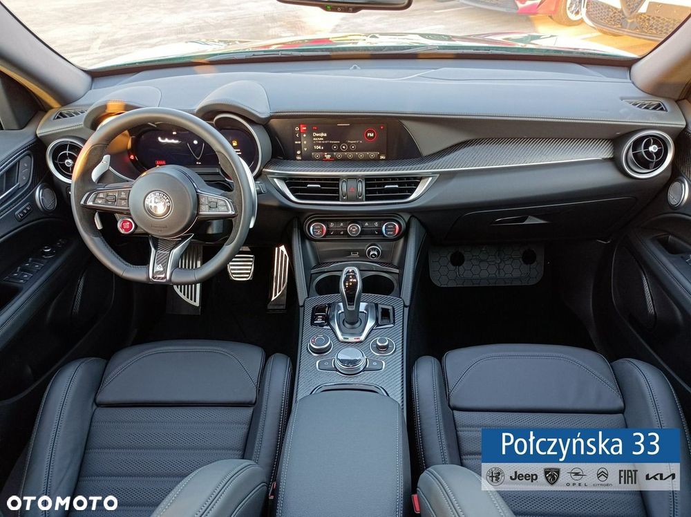 Alfa Romeo Stelvio - 13