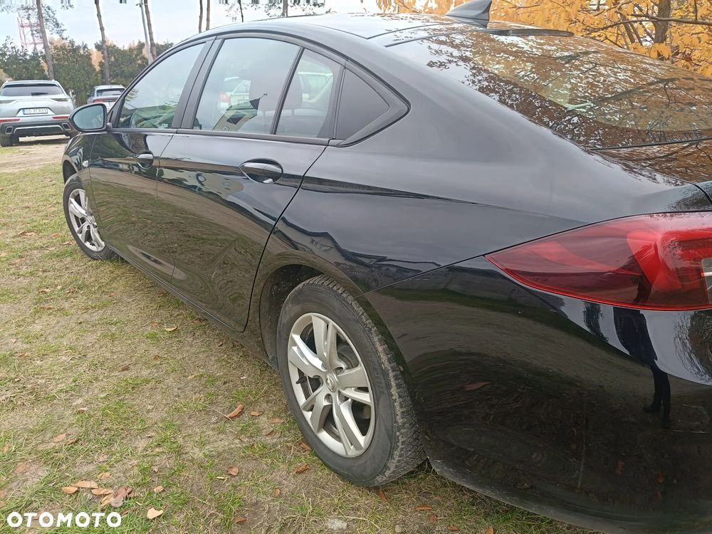 Opel Insignia 1.5 T Enjoy S&S - 9