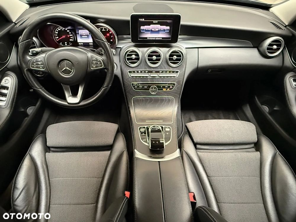 Mercedes-Benz Klasa C 200 4-Matic 7G-TRONIC - 10
