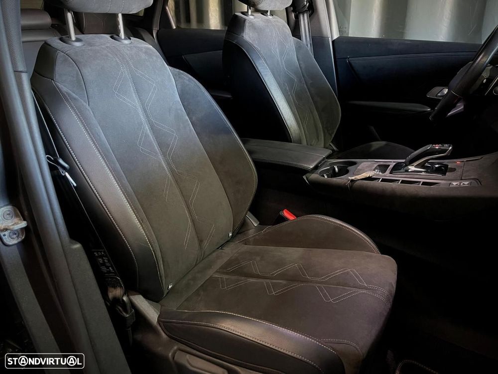 DS DS7 Crossback - 17