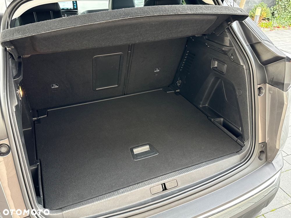 Peugeot 3008 1.5 BlueHDi Allure Pack S&S EAT8 - 20