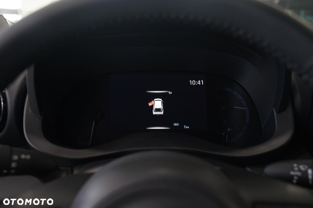 Toyota Yaris Cross Hybrid 1.5 Comfort - 13