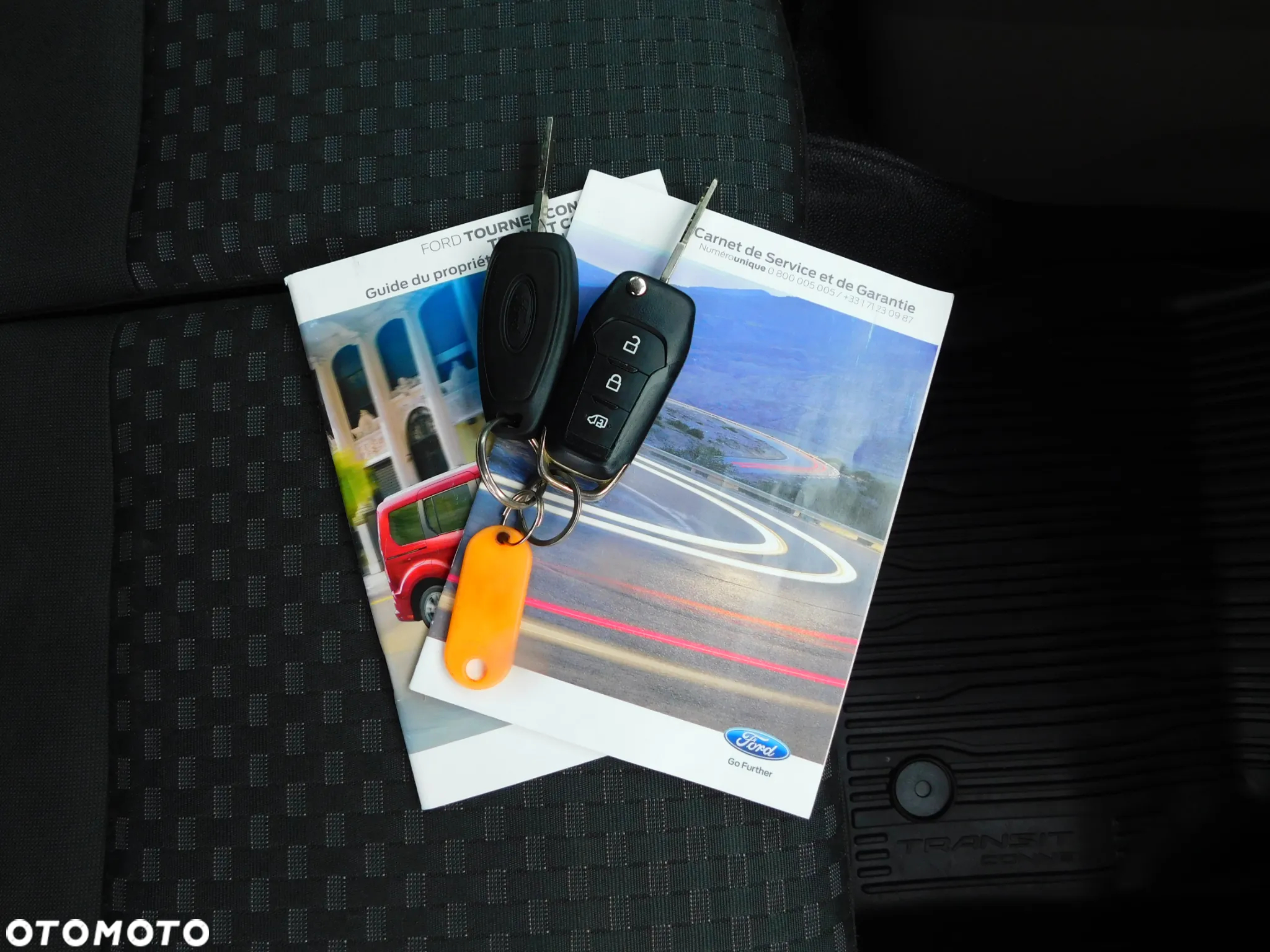 Ford Transit Connect - 16
