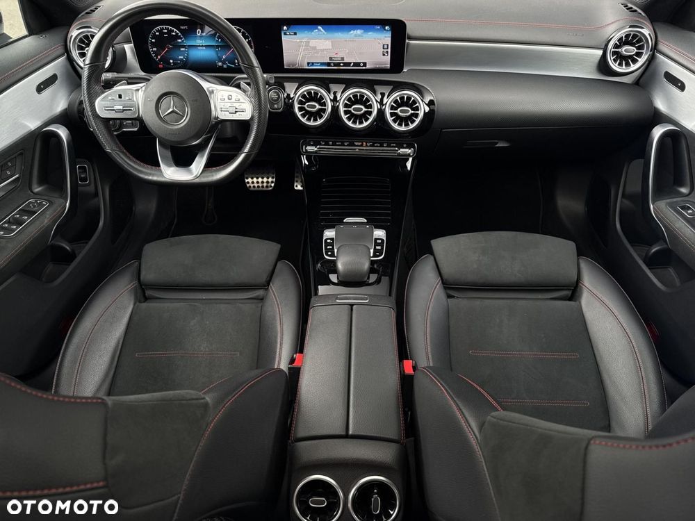 Mercedes-Benz CLA - 21