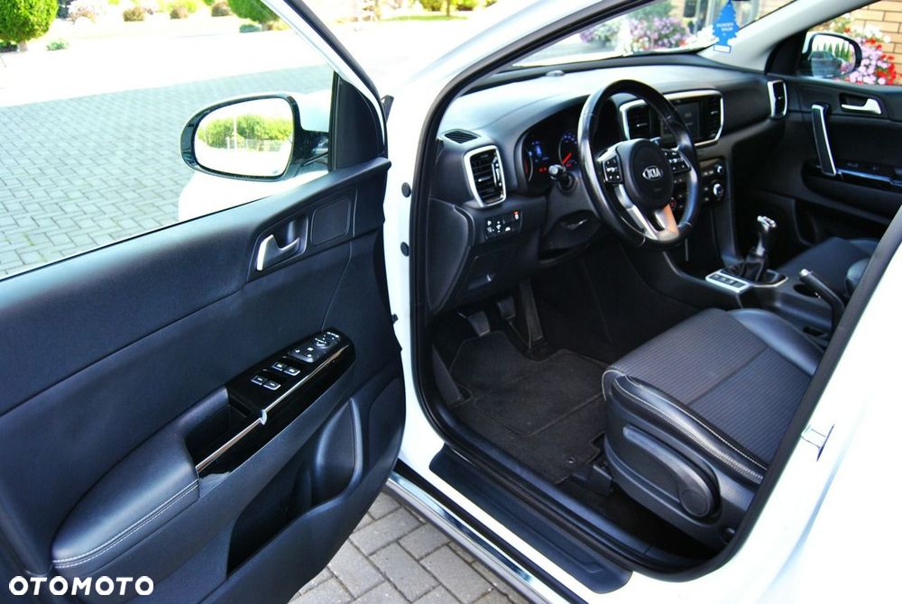 Kia Sportage 1.6 CRDI AWD VISION - 9