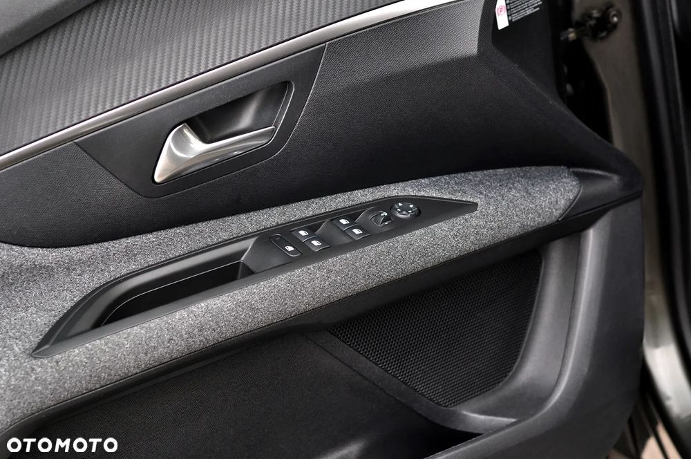 Peugeot 3008 1.2 PureTech Allure S&S - 15