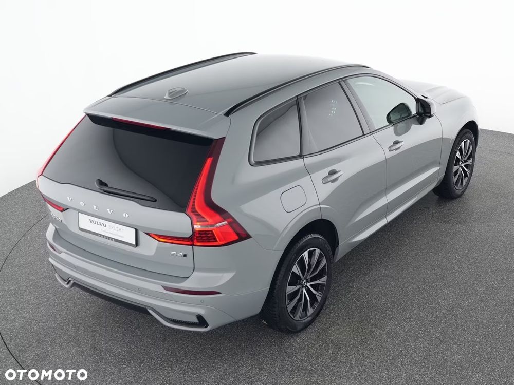 Volvo XC 60 B4 D AWD Plus Dark - 19