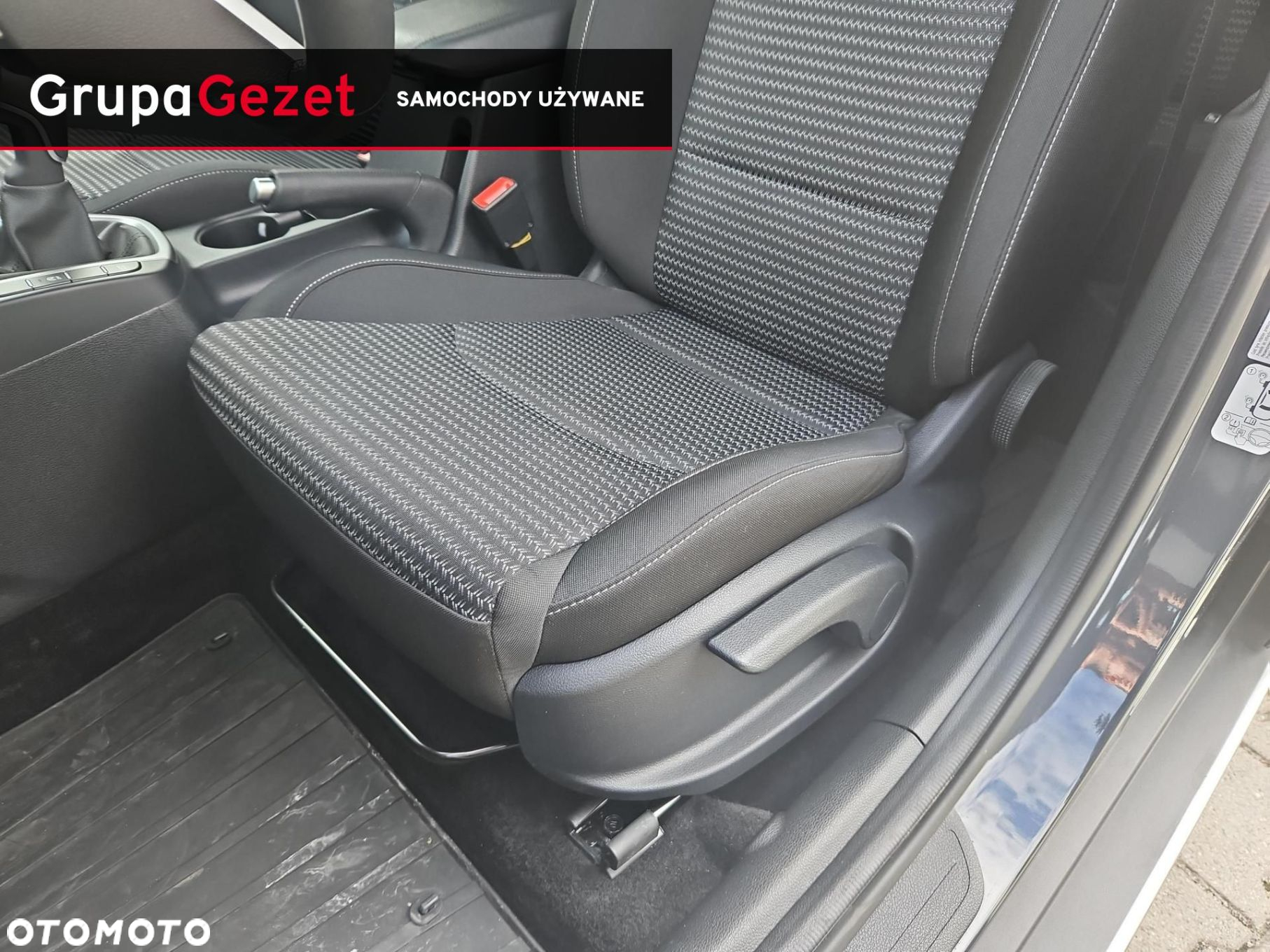 Kia XCeed 1.5 T-GDI M - 12