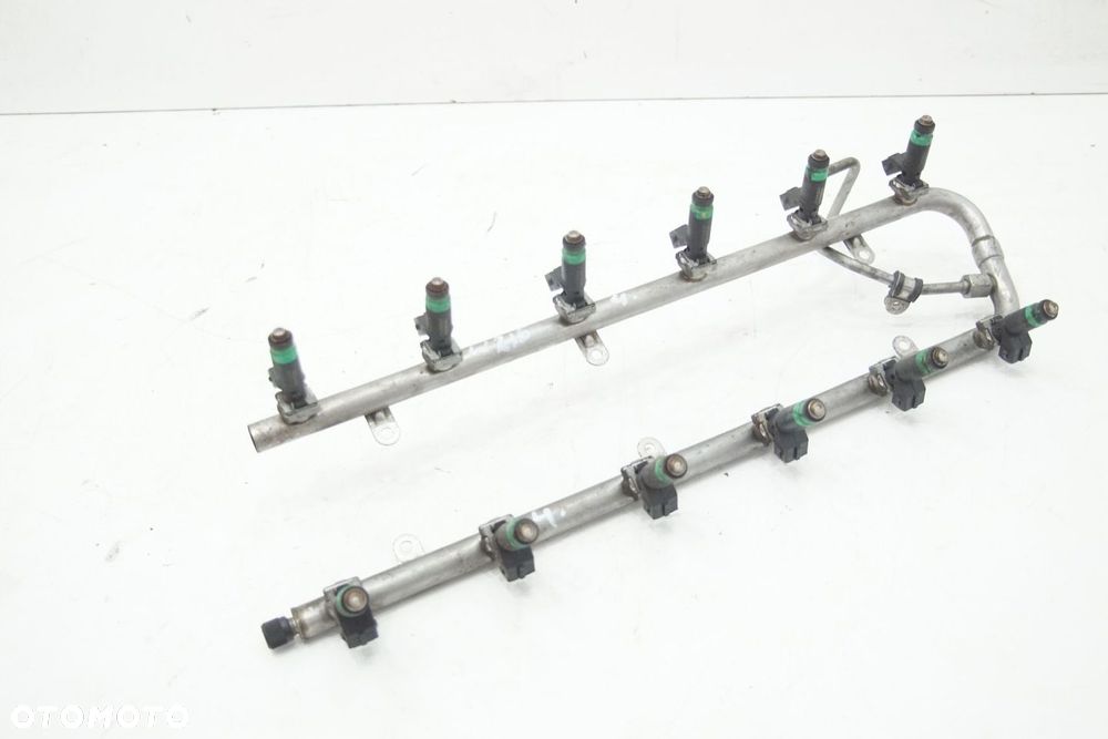 WTRYSK LISTWA WTRYSKOWA A2750780249 MERCEDES W221 W216 V12 CL600 - 3