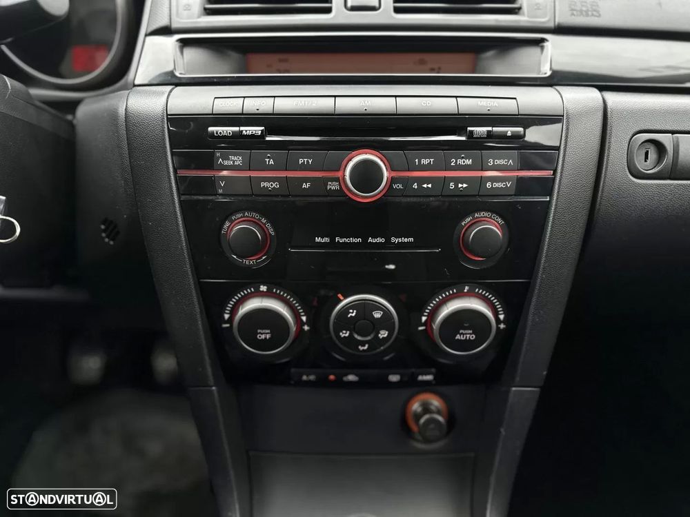Mazda 3 Hatchback MZ-CD 1.6 Exclusive - 22