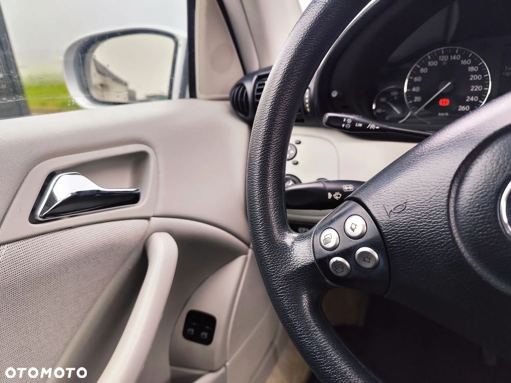 Mercedes-Benz Klasa C - 25