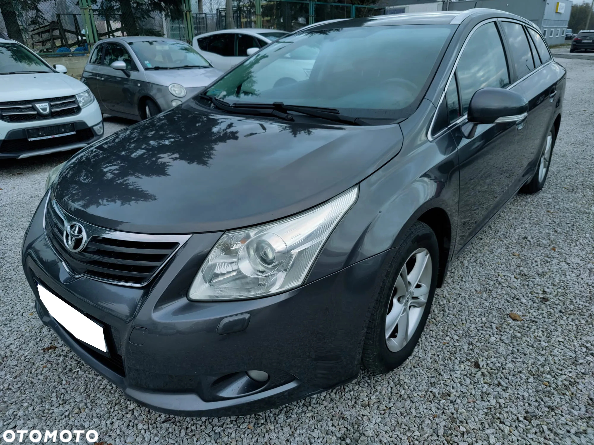 Toyota Avensis - 4