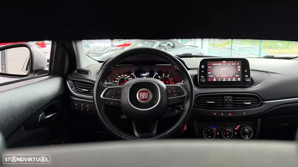 Fiat Tipo Sedan 1.3 Multijet City Life - 17