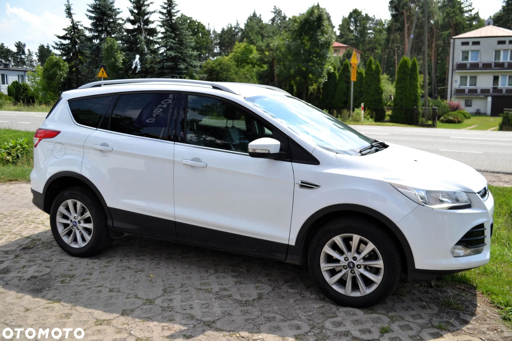 Ford Kuga 2.0 TDCi 2x4 Titanium - 14