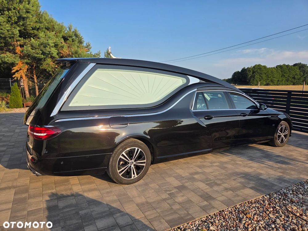 Mercedes-Benz Klasa E 220 d 4-Matic Avantgarde - 14