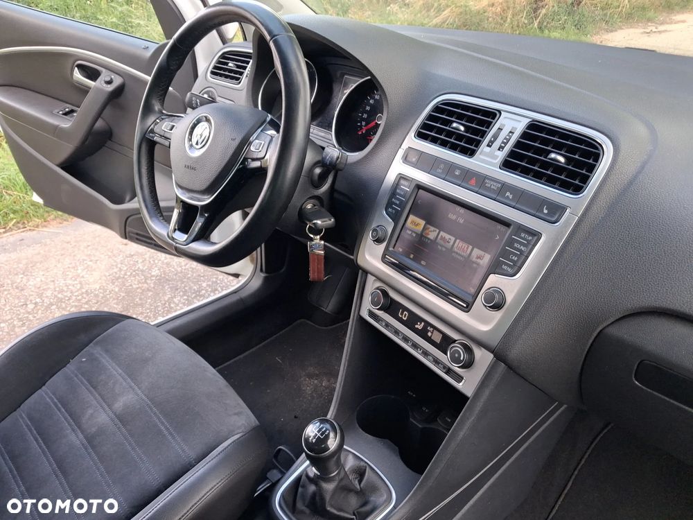 Volkswagen Polo 1.4 TDI Blue Motion Technology Allstar - 18