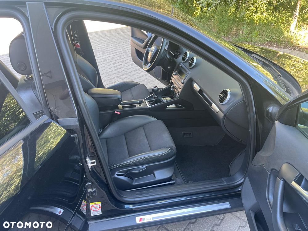 Audi A3 Sportback 2.0 TDI DPF S line Sportpaket (plus) - 14