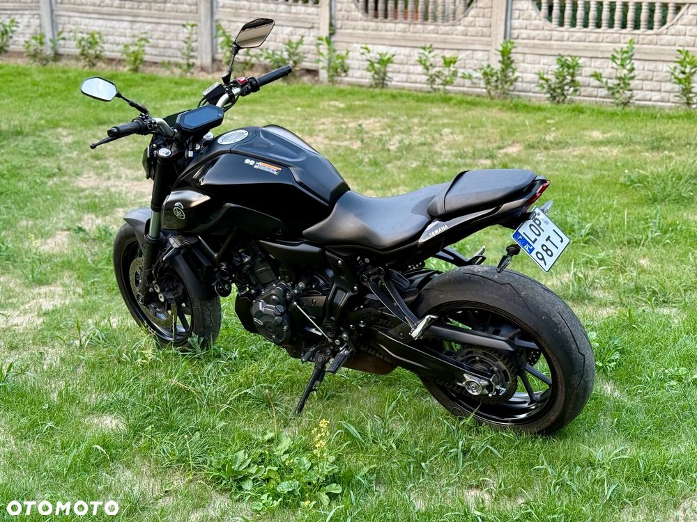 Yamaha MT - 10